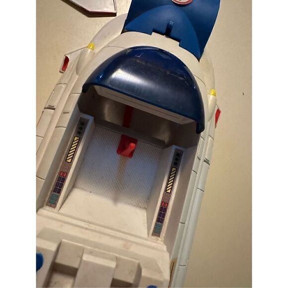 Vintage ToyBiz Fantasic Four Mr Fantastic Sky Shuttle (1995) Toy Car - Picture 14 of 16